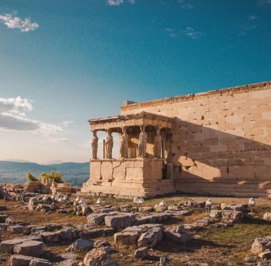 ancient_greece_kariatides-etem